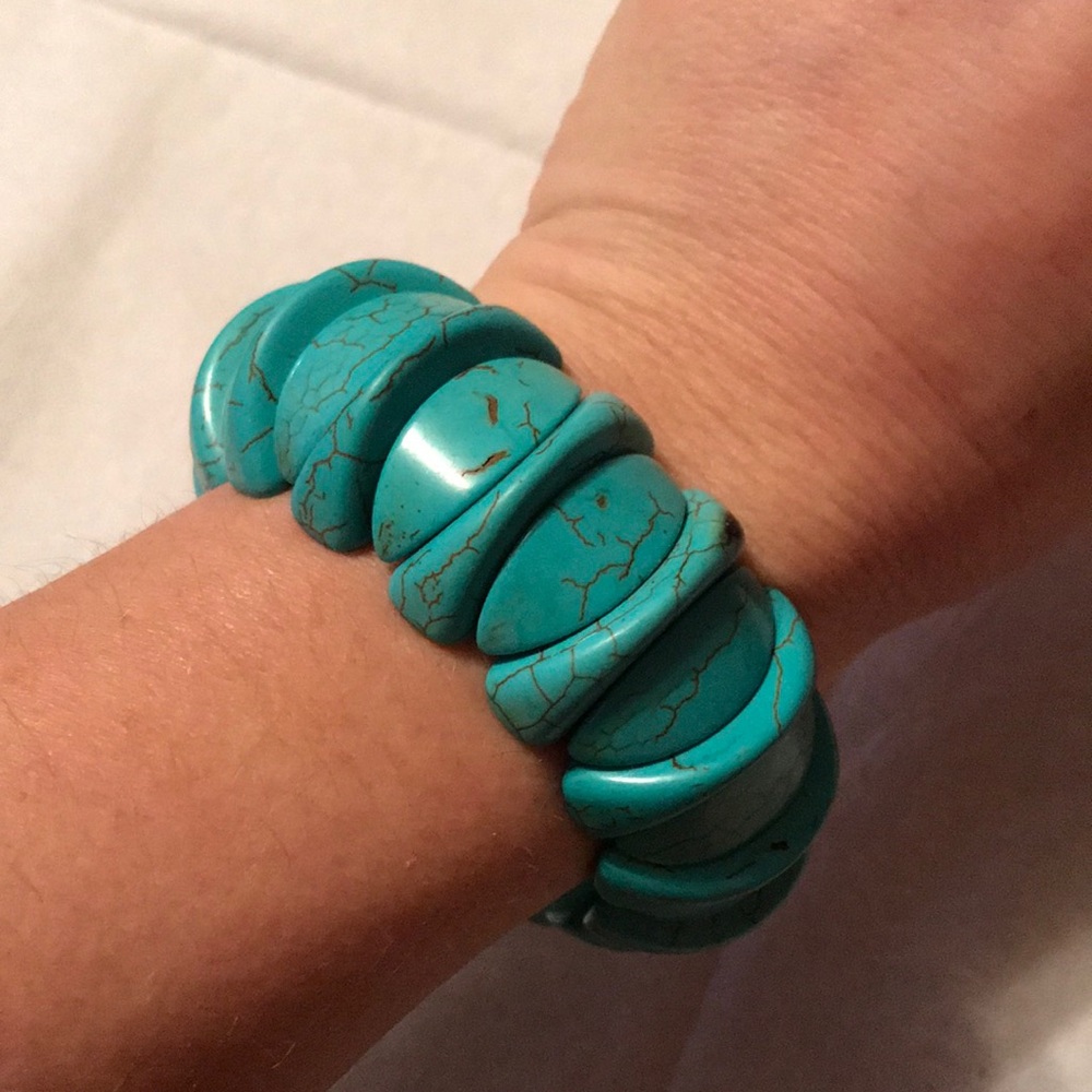 Stretchy turquoise chunky bracelet